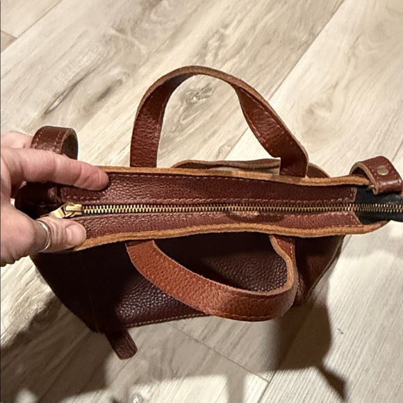 Portland Leather mini crossbody tote - Picture 3 of 6